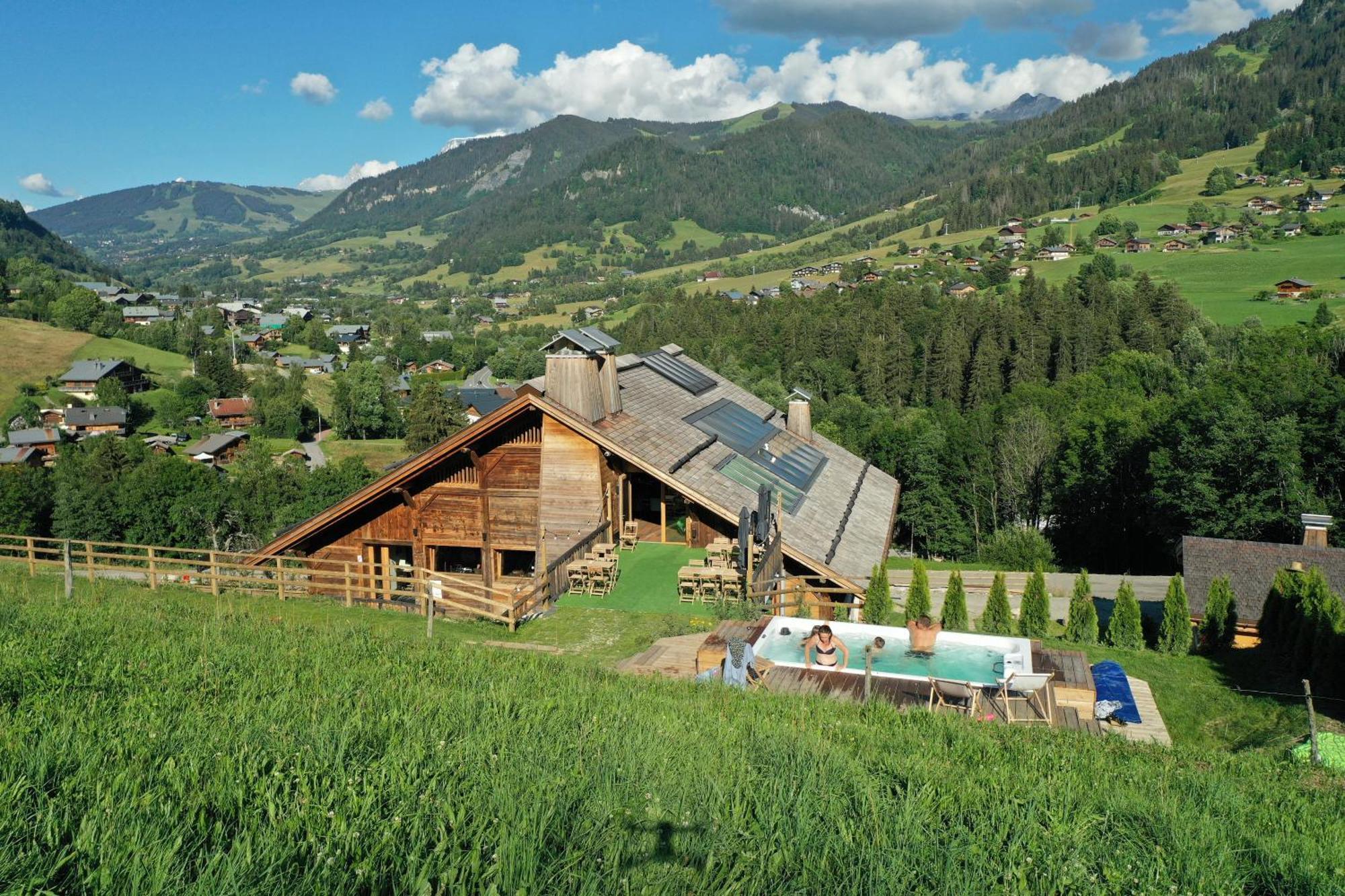 Le Toi Du Monde Bed and Breakfast Flumet Exteriör bild